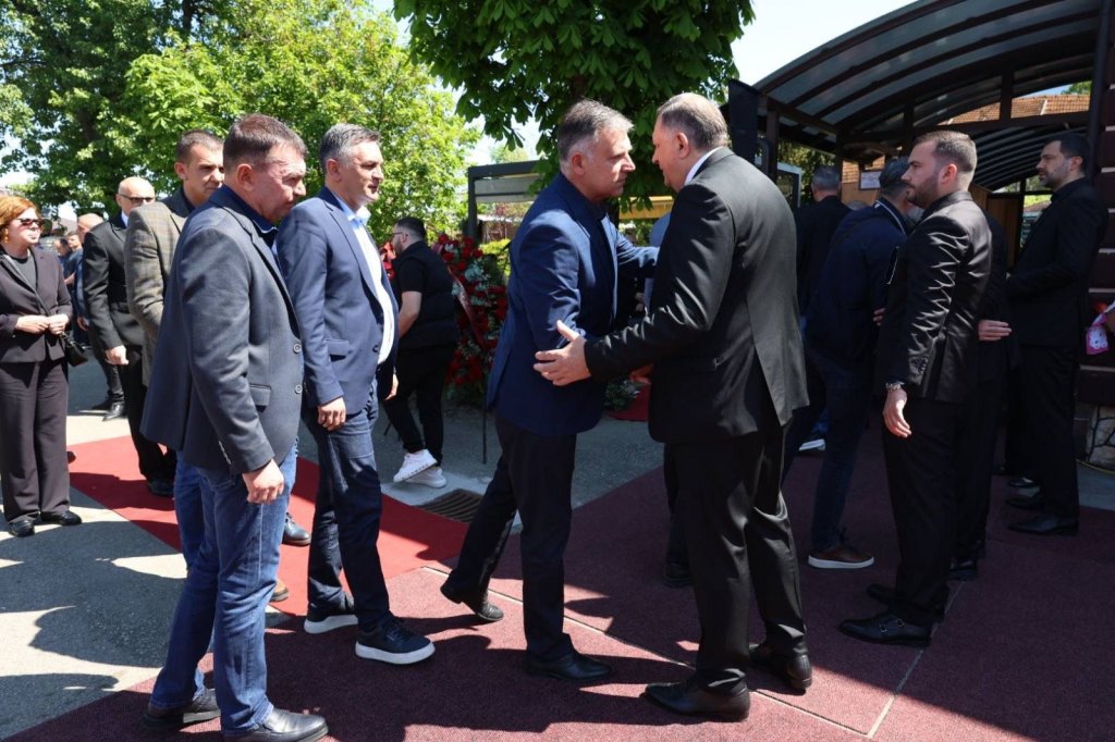 Сахрана Мире Додик