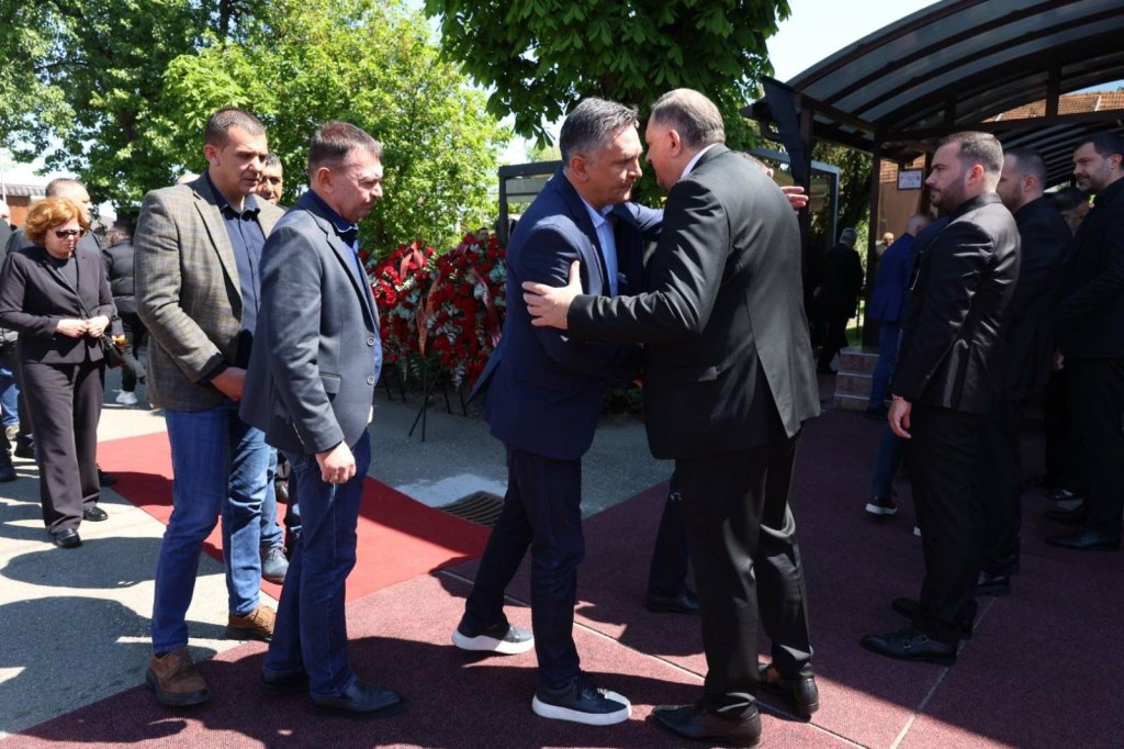 Сахрана Мире Додик