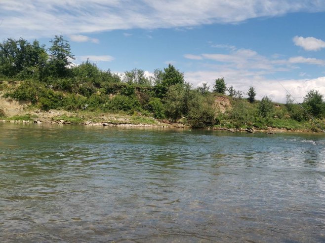 Сутра свјежије, локално могућа киша