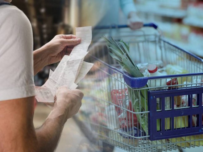 Поскупљења - од горива, преко хране до авионских карата; Како помоћи становништву? (ВИДЕО)