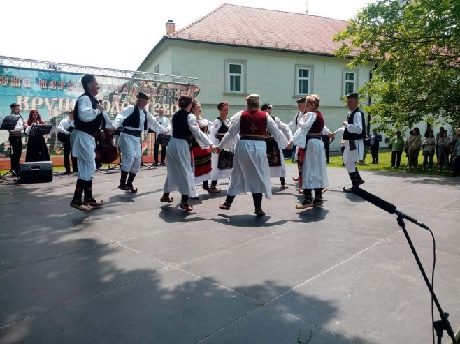 Крушедол - "Крушедолска звона" Крушедол - "Крушедолска звона" - Фото: СРНА