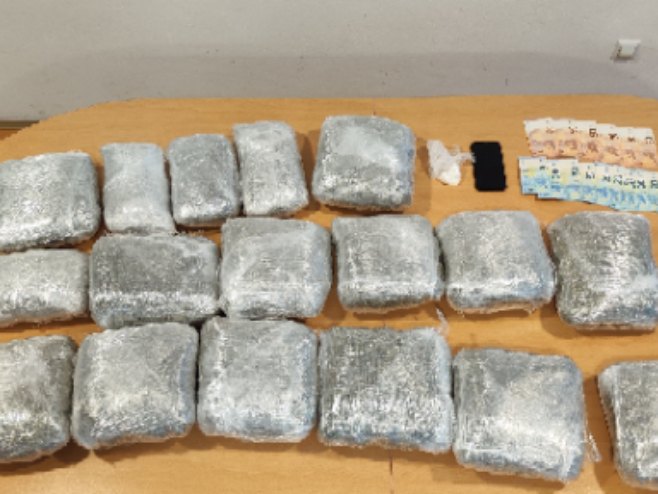 Заплијењена марихуана - Фото: Уступљена фотографија