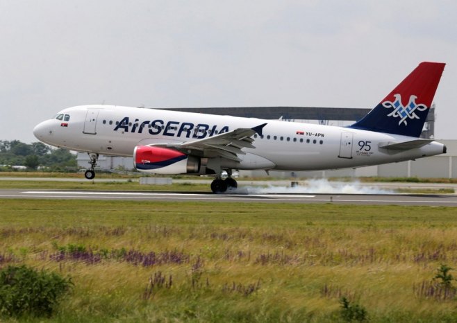 Ер Србија (Фото: EPA/ANDREJ CUKIC) - 