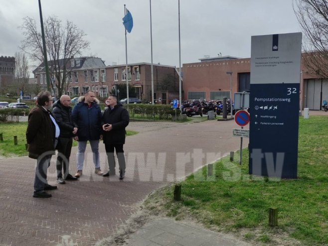 Доктори из УКЦ-а стигли у Хаг (Архив) - Фото: РТРС