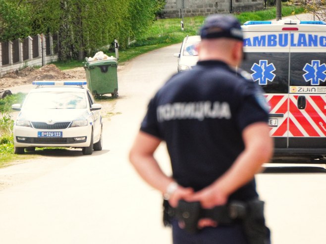 Радник погинуо приликом урушавања крова куће у Калуђерици
