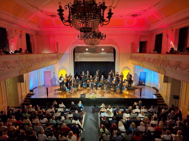 Градски тамбурашки оркестар (фото: www.banjaluka.rs.ba/) - 