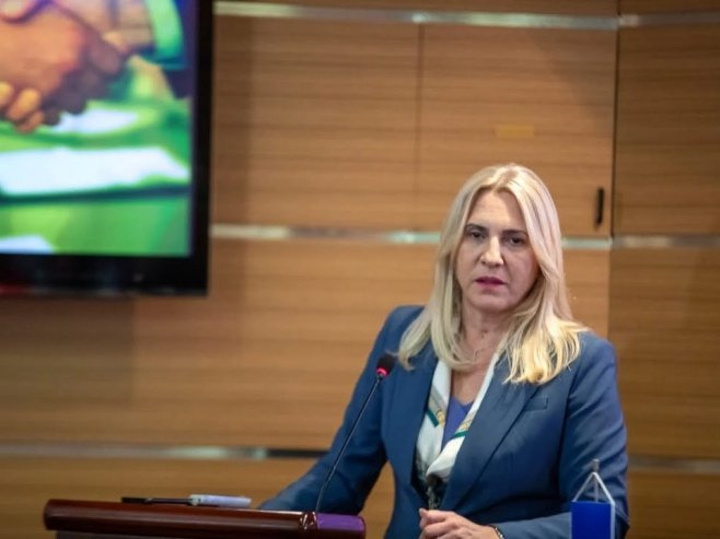 Жељка Цвијановић (фото: instagram.com/zeljka.cvijanovic) - 