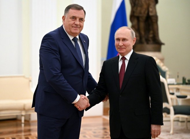 Путин о састанку с Додиком на пленарној сједници: Срби у Европи у положају "подијељене нације"