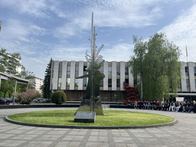 Полагање вијенаца - Фото: РТРС