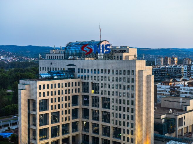 Нафтна индустрија Србије - НИС (фото: TANJUG/ NIS) Нафтна индустрија Србије - НИС (фото: TANJUG/ NIS) -