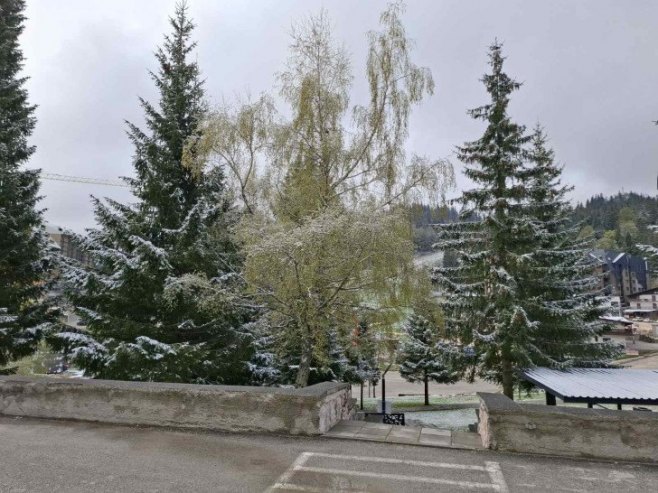 Снијег на Јахорини - Фото: СРНА