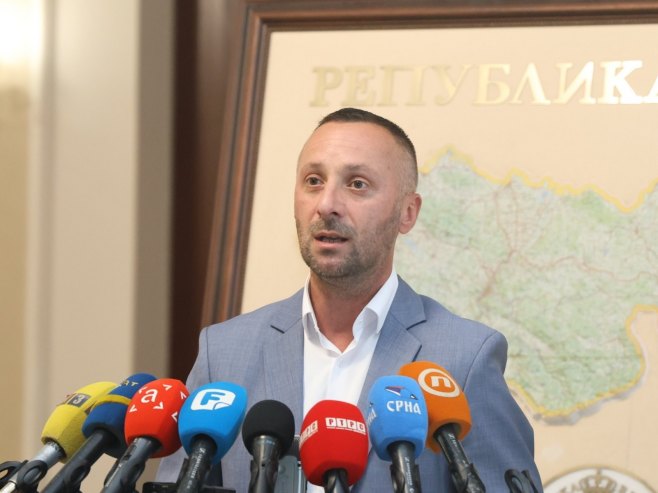 Милорад Којић Милорад Којић - Фото: ZIPAPHOTO/Borislav Zdrinja