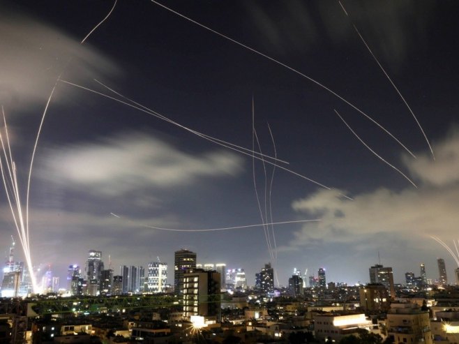 Напади Израела и Ирана (Фото:  EPA-EFE/ABIR SULTAN) - 