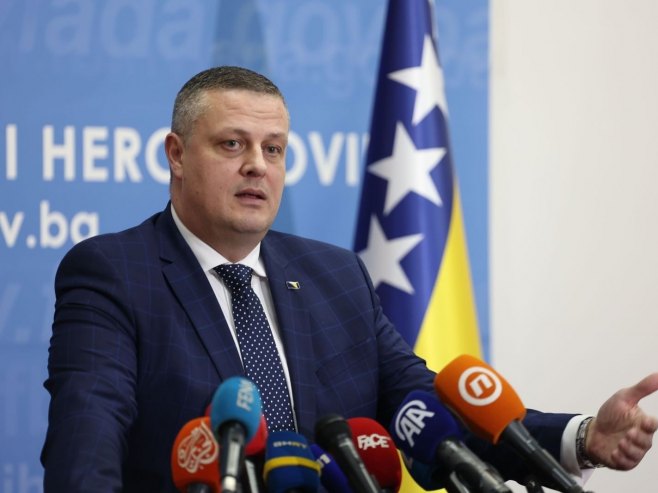 На догађају Насера Орића 2.500 Бошњака и Војин Мијатовић