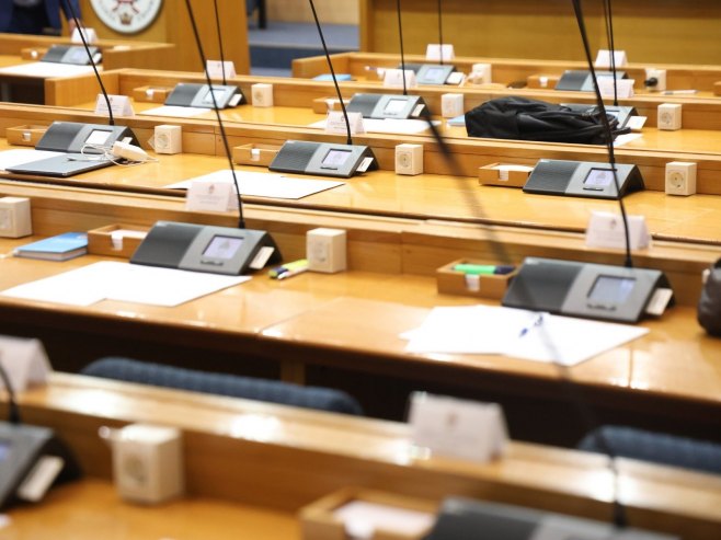 НСРС - Фото: ZIPAPHOTO/Borislav Zdrinja