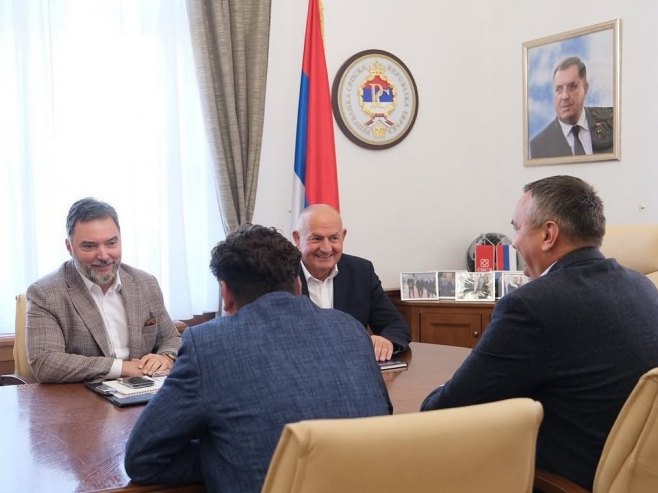 Сташа Кошарац и Николa Јањетовић (Фото: instagram.com/stasa.kosarac/) Сташа Кошарац и Николa Јањетовић (Фото: instagram.com/stasa.kosarac/) -