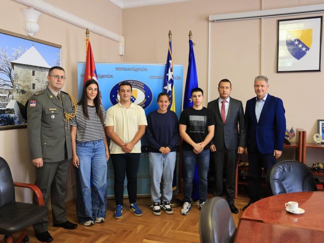 Гогановић са кадетима Гогановић са кадетима - Фото: Уступљена фотографија