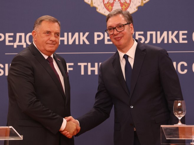 Додик се захвалио на рођенданским честиткама; Захвалност упутио и Вучићу