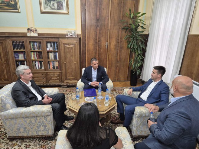 Састанак Састанак - Фото: СРНА