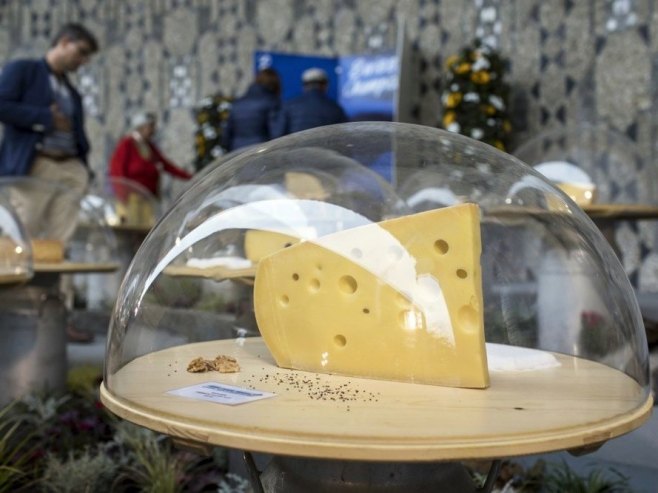 Сир (фото: EPA/ALEXANDRA WEY - илустрација) Сир (фото: EPA/ALEXANDRA WEY - илустрација) -