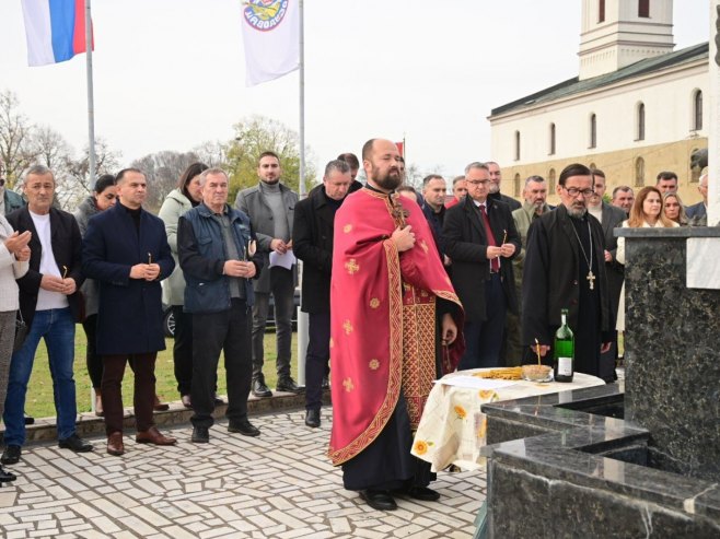 Парастос за погинуле током Одбрамбено-отаџбинског рата, Обудовац Парастос за погинуле током Одбрамбено-отаџбинског рата, Обудовац - Фото: СРНА