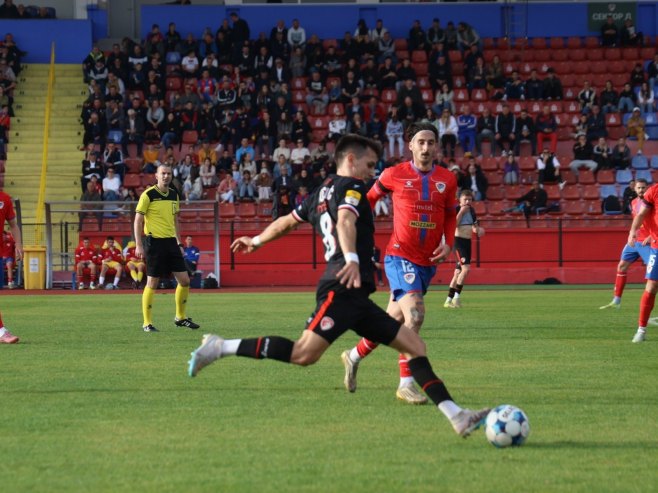 Помен на Младена Жижовића, Градски стадион Бањалука Помен на Младена Жижовића, Градски стадион Бањалука - Фото: ZIPAPHOTO/Borislav Zdrinja