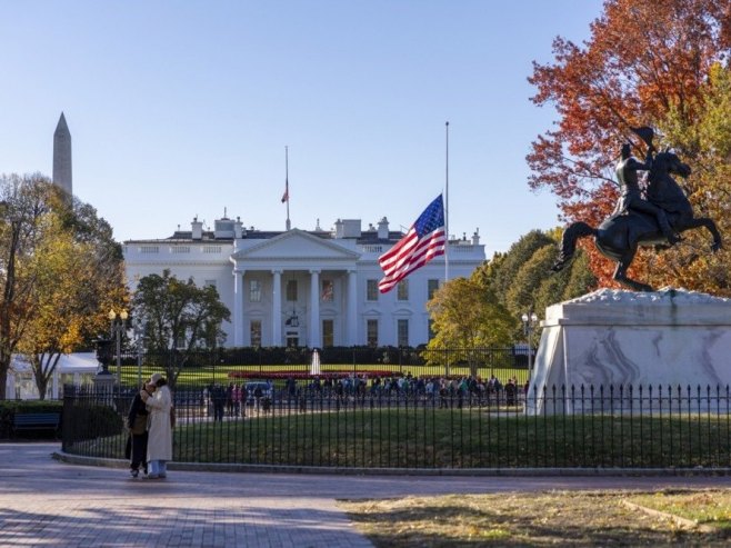 Бијела кућа (фото: EPA/SHAWN THEW) Бијела кућа (фото: EPA/SHAWN THEW) -