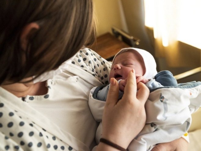 Беба (фото: EPA/Marton Monus HUNGARY OUT) Беба (фото: EPA/Marton Monus HUNGARY OUT) -