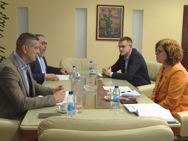 Јујићева са Марићем и Зеленовићем - Фото: РТРС