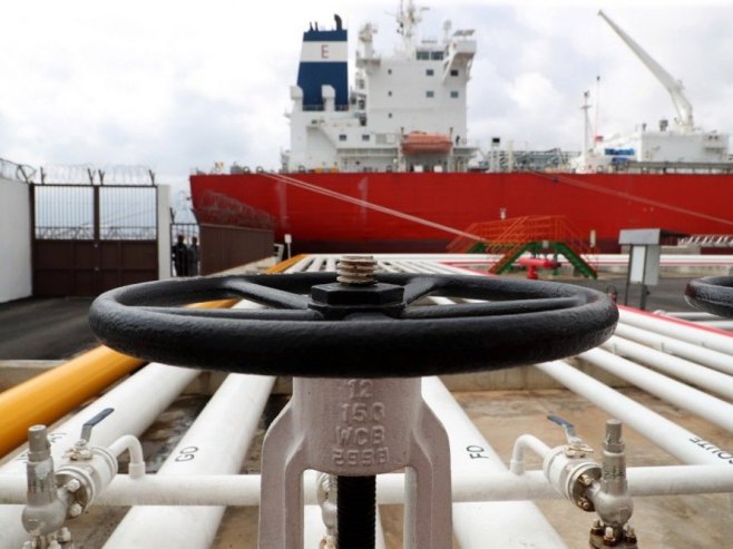 Нафта (фото: EPA/LEGNAN KOULA - илустрација) - 