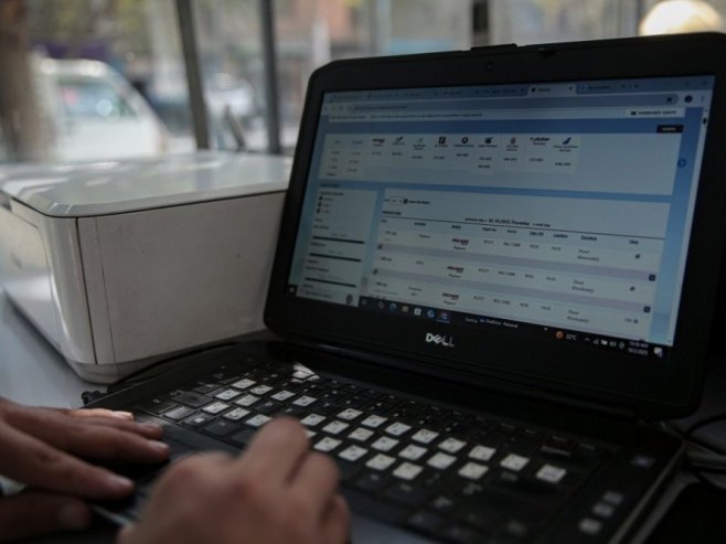 Интернет сајтови (Фото: EPA/SAMIULLAH POPAL) - 