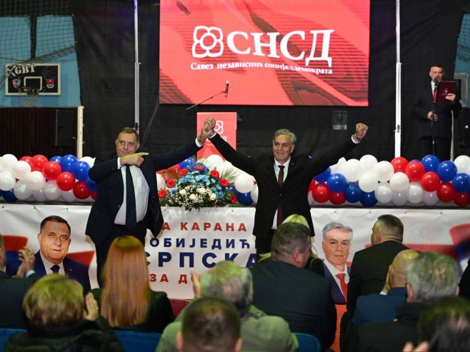 Додик и Каран у Приједору (фото: banjaluka.net/aleksandarstupar) Додик и Каран у Приједору (фото: banjaluka.net/aleksandarstupar) -