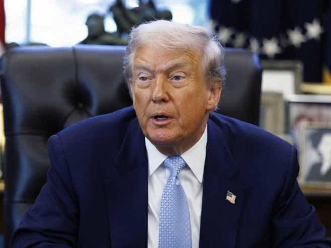 Доналд Трамп (фото: EPA/WILL OLIVER) - 