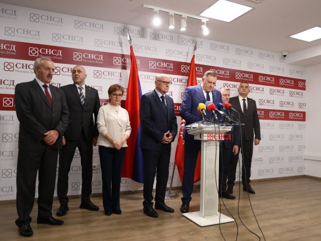 Милорад Додик Милорад Додик - Фото: ZIPAPHOTO/Borislav Zdrinja