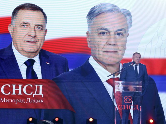 Милорад Додик Милорад Додик - Фото: ZIPAPHOTO/Borislav Zdrinja