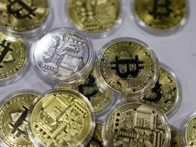 Биткоин пао за чак 8,16 одсто на 73.000 евра, инвеститори распродају ризичну имовину