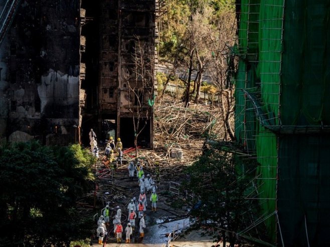 Посљедице пожара (фото: EPA/LEUNG MAN HEI) Посљедице пожара (фото: EPA/LEUNG MAN HEI) -