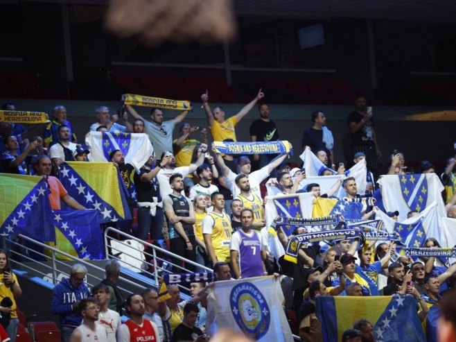 Навијачи БиХ (Фото: EPA/TOMS KALNINS/илустрација) - 