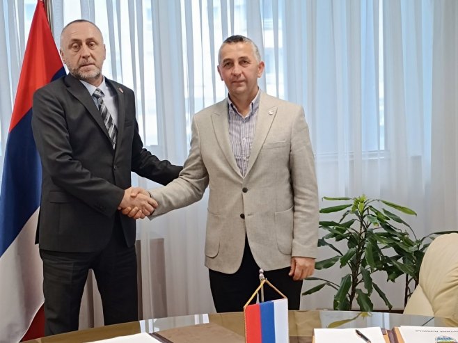 Потписивање уговора - Фото: РТРС