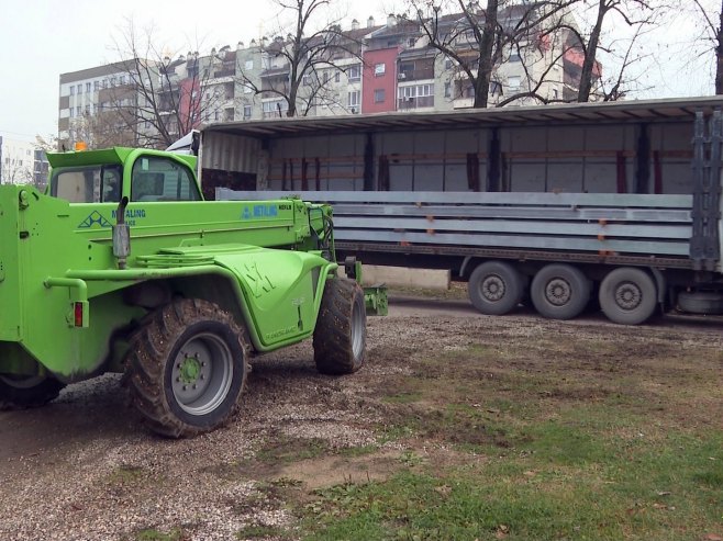 Конструкција за источну трибину Градског стадиона Бањалука Конструкција за источну трибину Градског стадиона Бањалука - Фото: РТРС