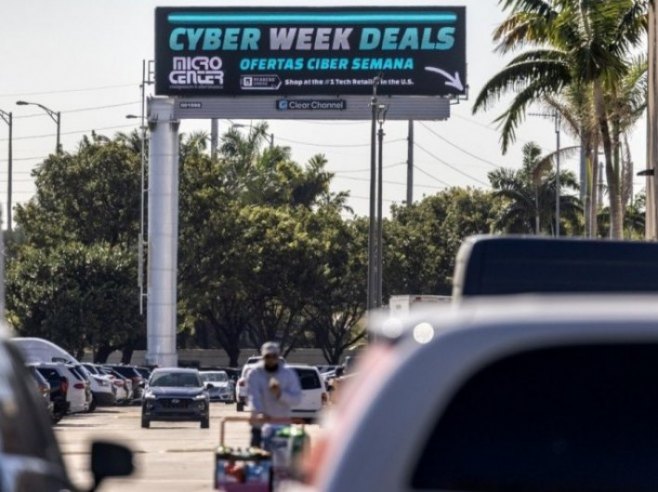 "Сајбер недјеља" (фото: EPA/CRISTOBAL HERRERA-ULASHKEVICH - илустрација) "Сајбер недјеља" (фото: EPA/CRISTOBAL HERRERA-ULASHKEVICH - илустрација) -