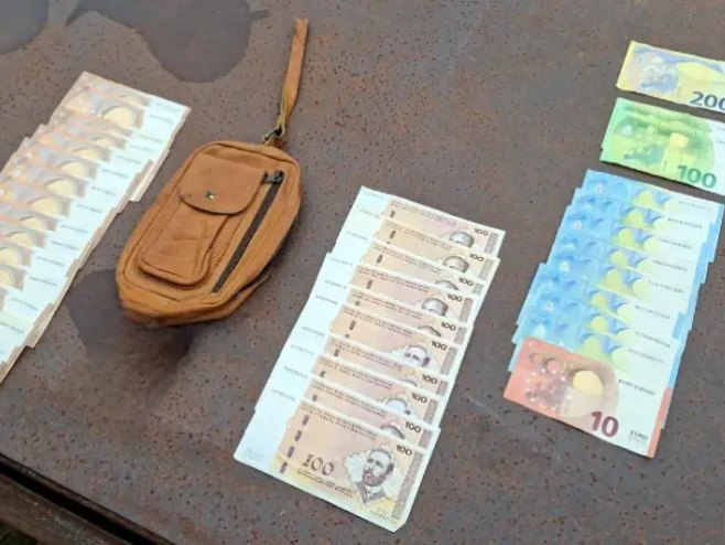 Одузете новчанице Одузете новчанице - Фото: Уступљена фотографија