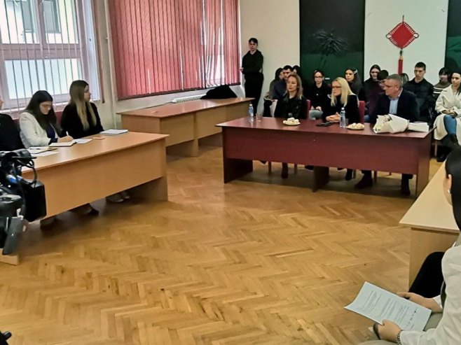 Пројекти младих против насиља над женама - 