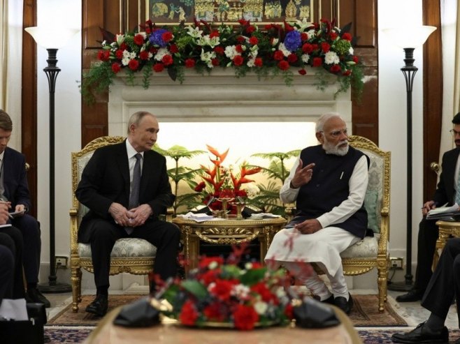 Састанак Путина и Модија (Фото: EPA/ALEXANDER KAZAKOV) Састанак Путина и Модија (Фото: EPA/ALEXANDER KAZAKOV) -