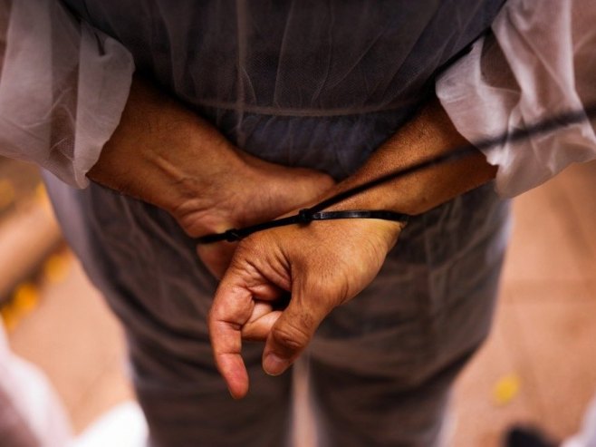 Хапшење (фото: EPA/MARK EVANS AUSTRALIA AND NEW ZEALAND OUT - илустрација) Хапшење (фото: EPA/MARK EVANS AUSTRALIA AND NEW ZEALAND OUT - илустрација) -