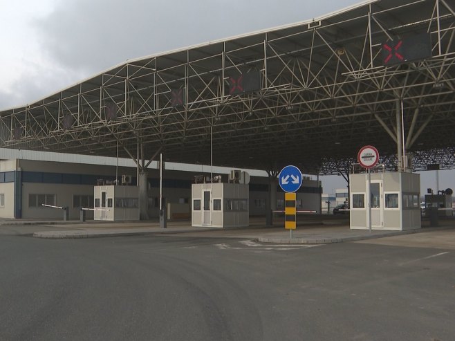 Амиџић: Прелаз у Градишци још неотворен због мржње политичког Сарајева према Српској (ВИДЕО)