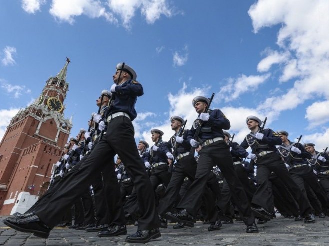 Припадници Војске Русије (фото: EPA/MAXIM SHIPENKOV) - 
