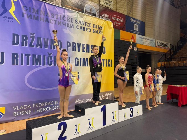 Такмичарке КРГ Алегро из Бањалуке прваци БиХ Такмичарке КРГ Алегро из Бањалуке прваци БиХ - Фото: Уступљена фотографија