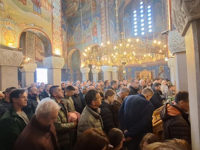 Света архијерејска литургија поводом 25 година од Дучићевог повратка у Требиње (ВИДЕО)