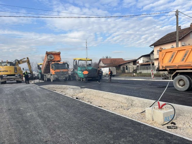 Изградња приступних саобраћајница на мосту у бањалучком насељу Чесма - Фото: РТРС